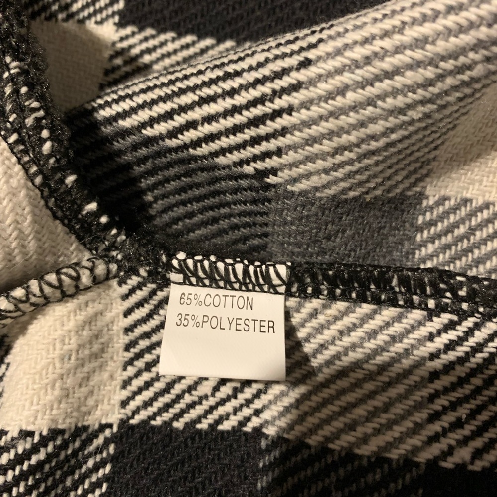 🚫SOLD🚫Waterfall vest - Picture 4 of 4